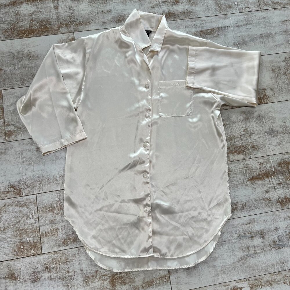 Final Sale!  NY&Co. Ivory Nightshirt